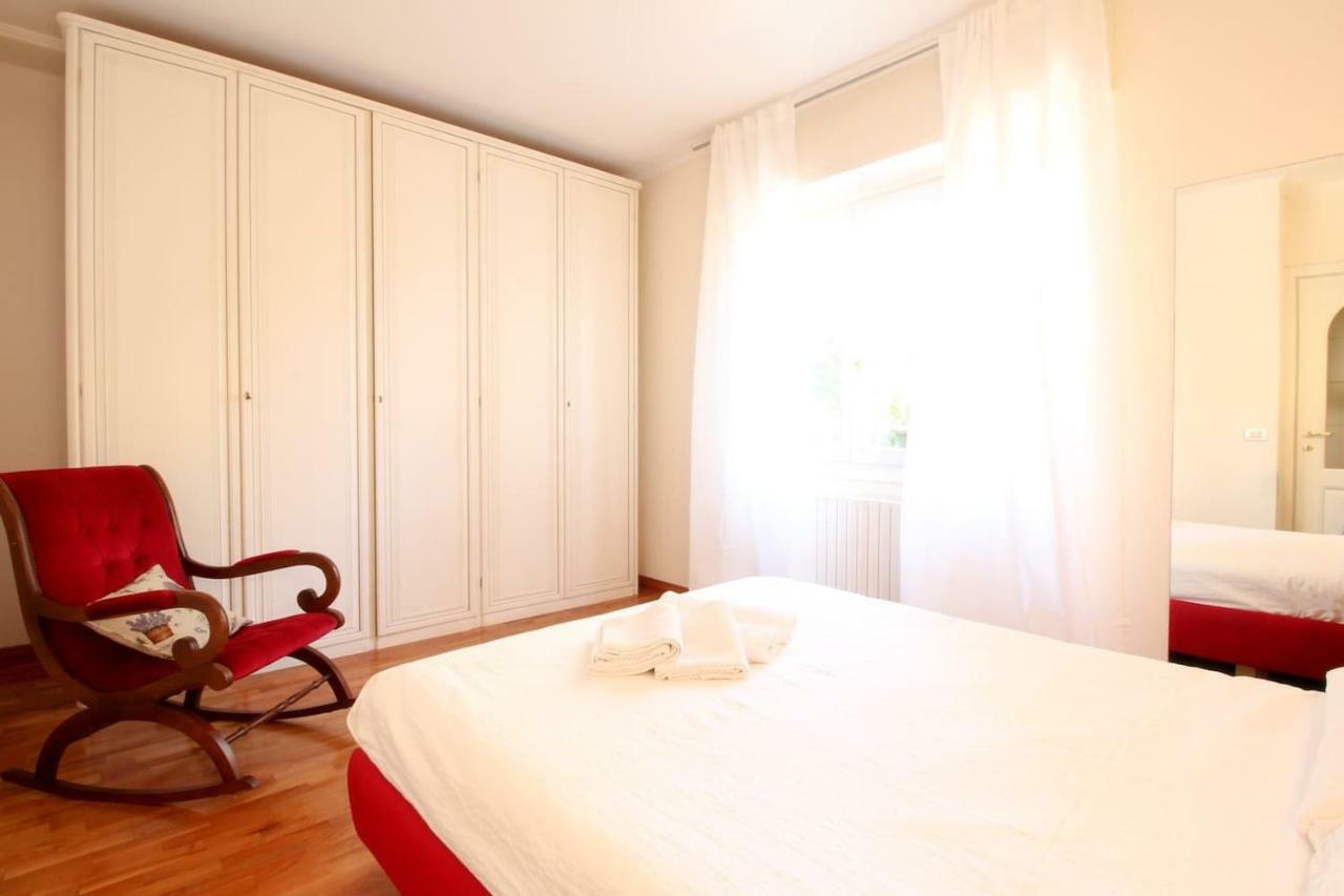 Apartmán Papaveri Rossi Bordighera Exteriér fotografie